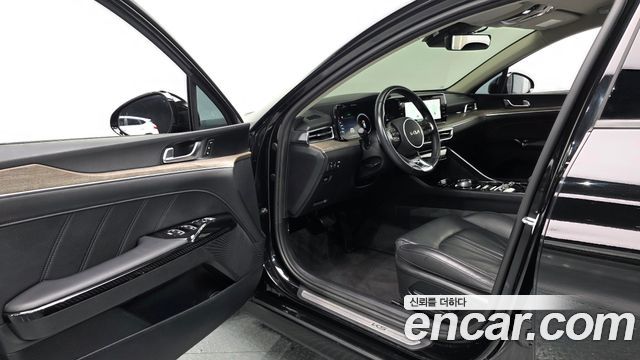 Kia K5 2023 — photo 13