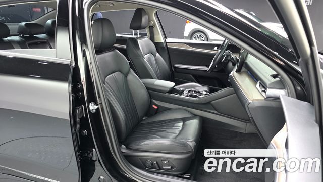 Kia K5 2023 — photo 17