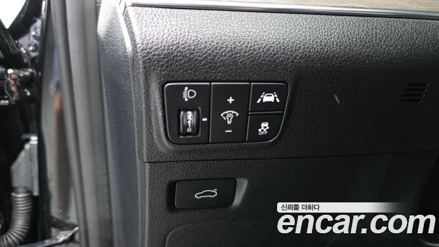Kia K5 2023 — photo 23