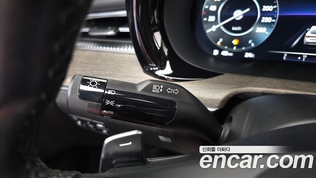 Kia K5 2023 — photo 31