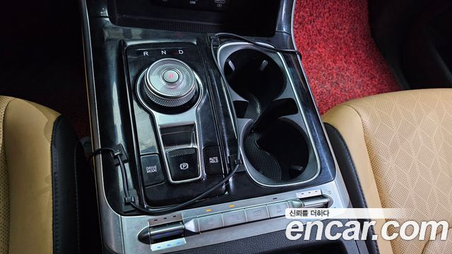 Kia Canival 2021 — photo 12