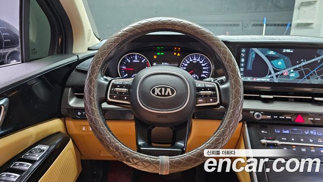 Kia Canival 2021 — photo 19