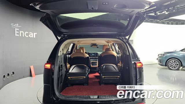 Kia Canival 2021 — photo 26