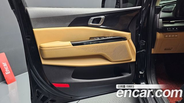 Kia Canival 2021 — photo 14