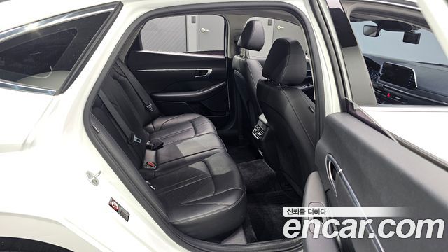 Hyundai Sonata 2020 — photo 17