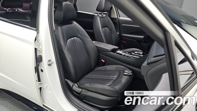 Hyundai Sonata 2020 — photo 16