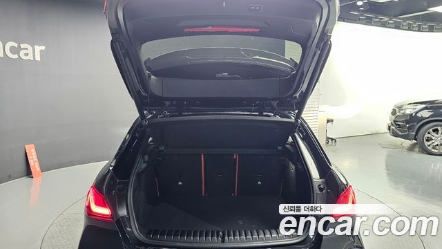 BMW 1-Series 2024 — photo 26