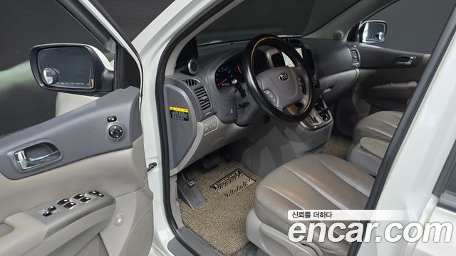 Kia Canival 2014 — photo 10