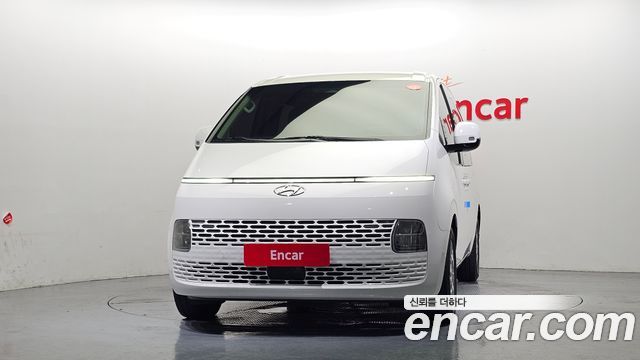 Hyundai Staria 2024 — photo 3