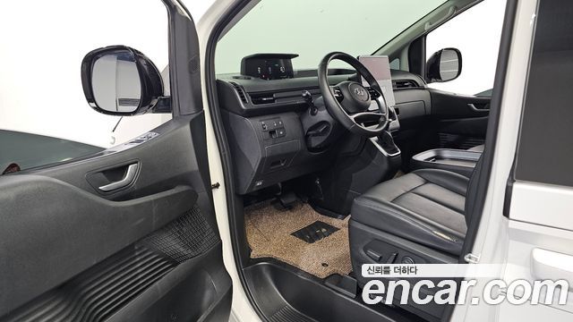 Hyundai Staria 2024 — photo 10