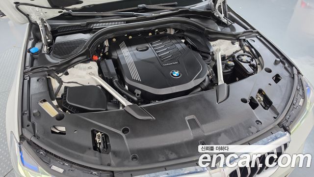 BMW Gran Turismo 2022 — photo 8