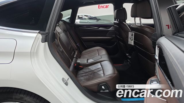 BMW Gran Turismo 2022 — photo 16