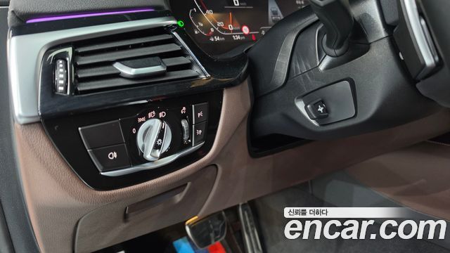 BMW Gran Turismo 2022 — photo 29