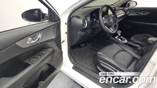 Kia K3 2022 — photo 13