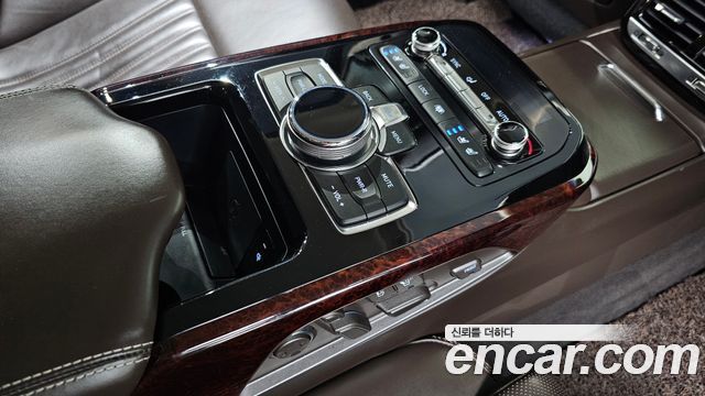 Genesis EQ900 2018 — photo 23