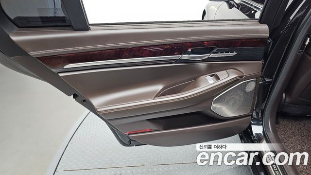 Genesis EQ900 2018 — photo 15