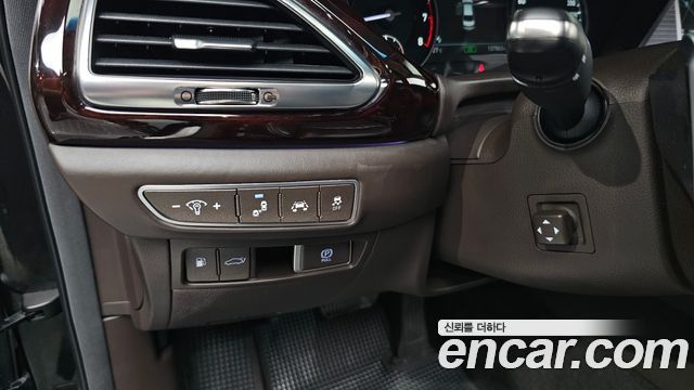 Genesis EQ900 2018 — photo 36