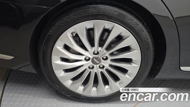 Genesis EQ900 2018 — photo 39