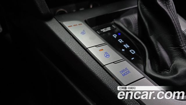 Hyundai AVANTE 2016 — photo 15