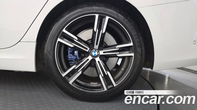 BMW 3-Series 2024 — photo 5