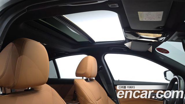BMW 3-Series 2024 — photo 26