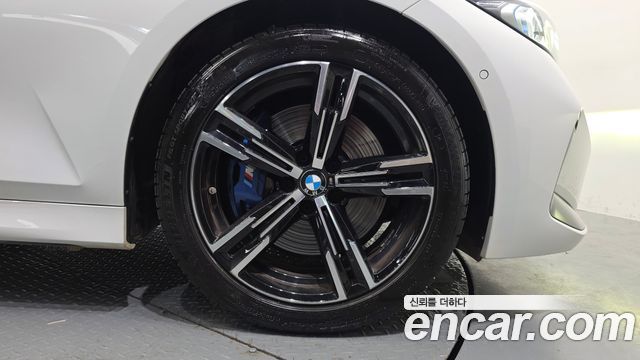 BMW 3-Series 2024 — photo 7