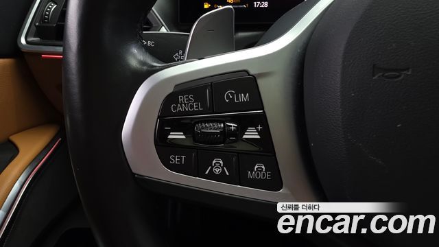 BMW 3-Series 2024 — photo 36