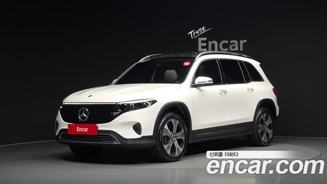 Mercedes-Benz EQB 2026 — photo 1