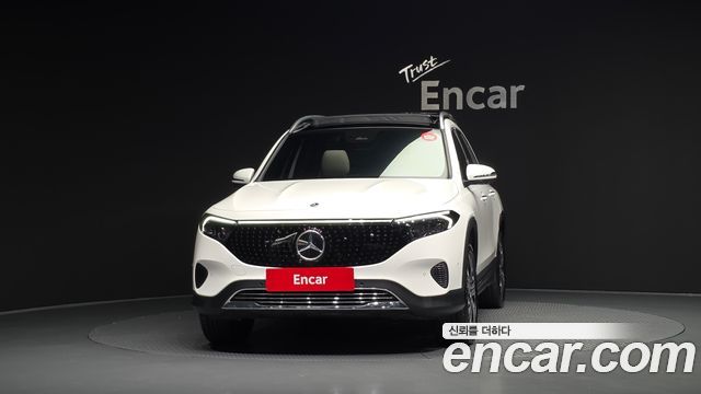 Mercedes-Benz EQB 2026 — photo 3