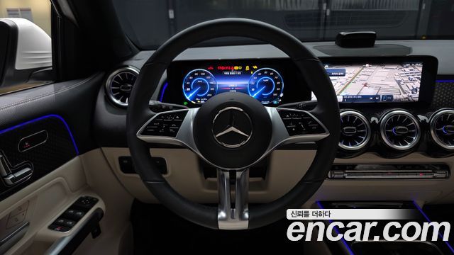 Mercedes-Benz EQB 2026 — photo 13