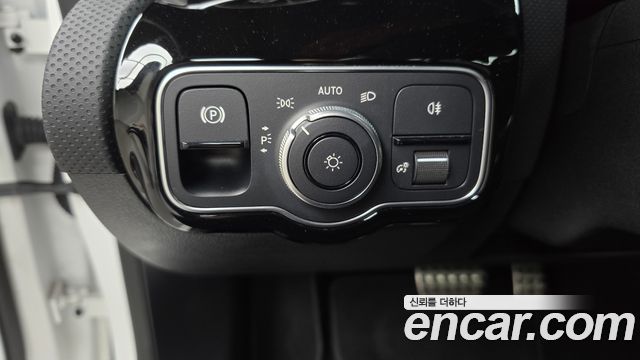 Mercedes-Benz CLA-Class 2023 — photo 26