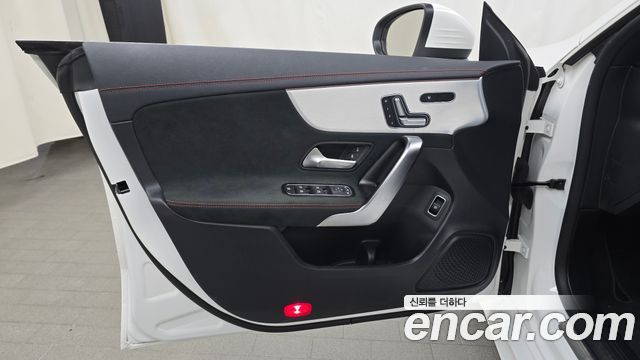 Mercedes-Benz CLA-Class 2023 — photo 14