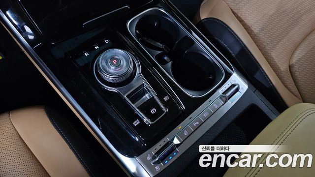 Kia Canival 2022 — photo 12
