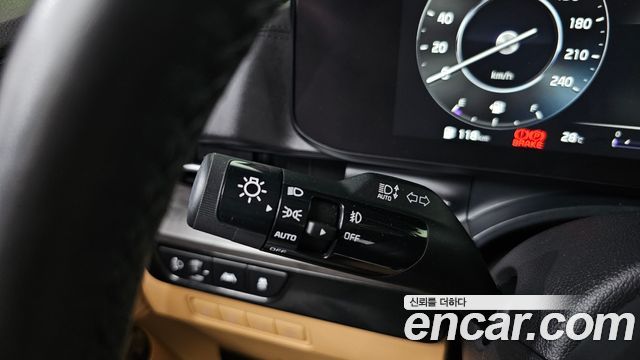 Kia Canival 2022 — photo 18