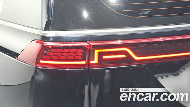 Kia Canival 2022 — photo 9