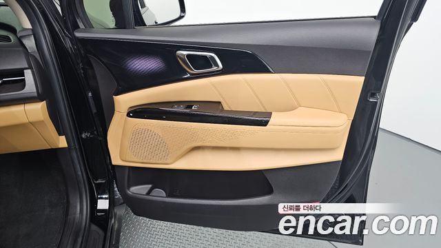 Kia Canival 2022 — photo 14