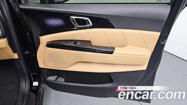 Kia Canival 2022 — photo 15