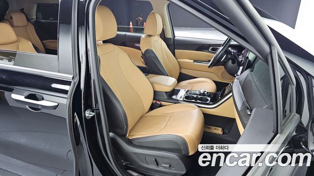 Kia Canival 2022 — photo 16