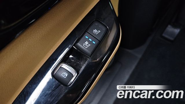 Kia Canival 2022 — photo 30