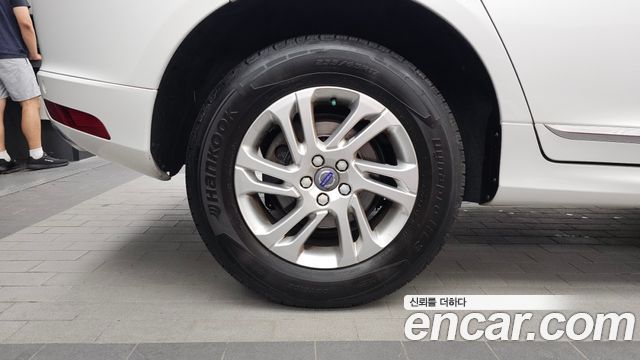 Volvo XC60 2016 — photo 5