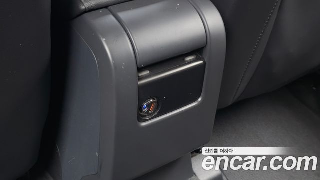 Volvo XC60 2016 — photo 18