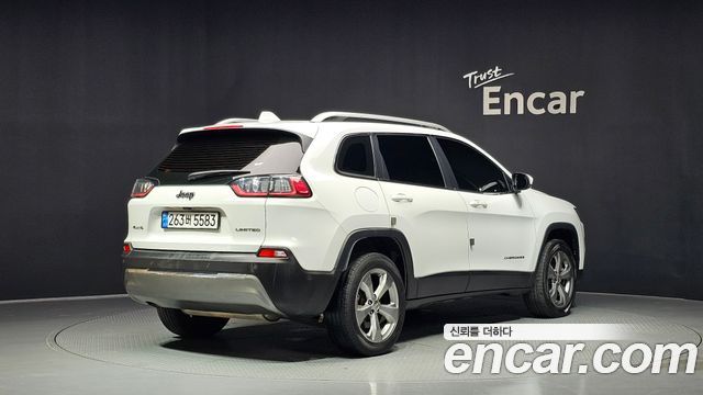 Jeep Cherokee 2020 — photo 2