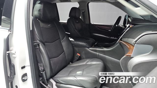 Cadillac Escalade 2020 — photo 16