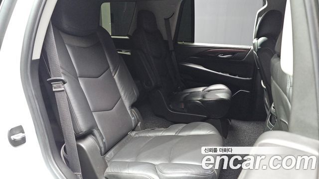 Cadillac Escalade 2020 — photo 34