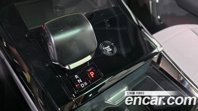 Land Rover Range Rover Sport 2025 — photo 9