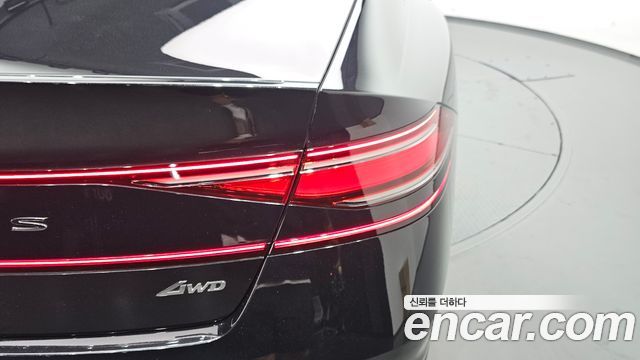Genesis G90 2022 — photo 9