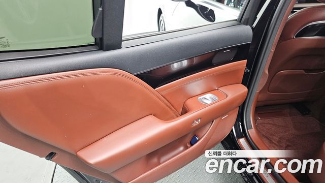 Genesis G90 2022 — photo 15
