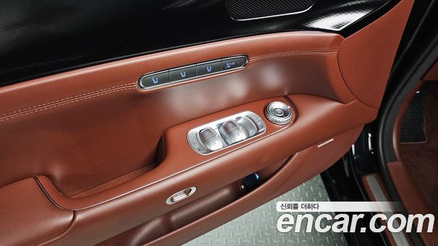 Genesis G90 2022 — photo 28