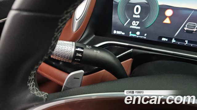 Genesis G90 2022 — photo 29