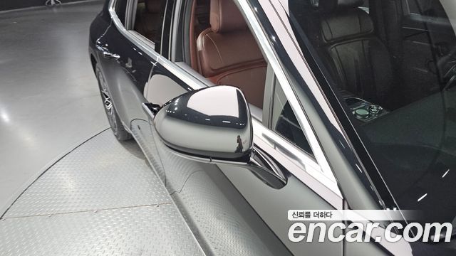 Genesis G90 2022 — photo 30